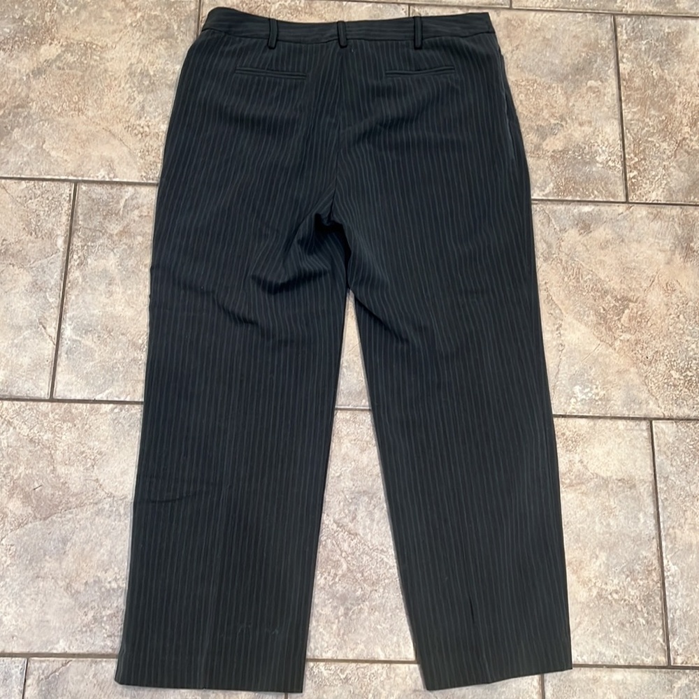 Covington Vanessa pants, dark grey pinstripe, size 14 GUC! - Picture 4 of 5